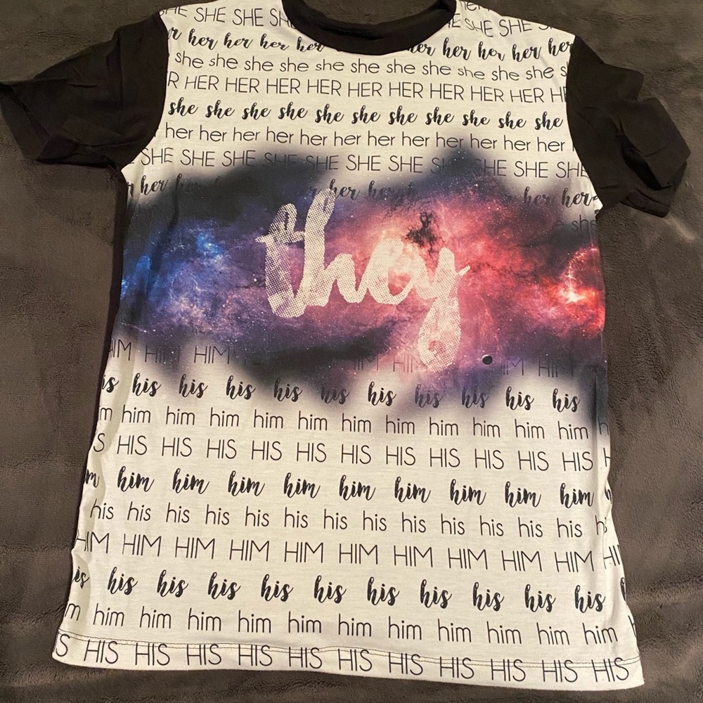 Non-binary pronouns they/them queer lgbt t-shirt